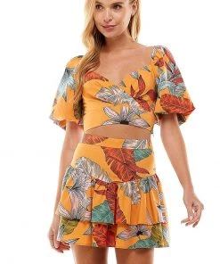 Wanderlust By Abby Orange Bubble Sleeve Crop Top