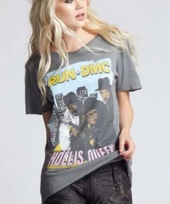 Wanderlust By Abby Run DMC Hollis Queens Tee CLOTHING