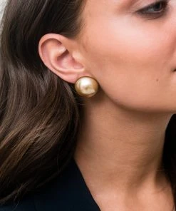 Wanderlust By Abby NEW Audrey Pearl Button Earrings