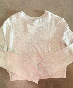 Wanderlust By Abby Long Sleeve Grey Cropped Top NEW