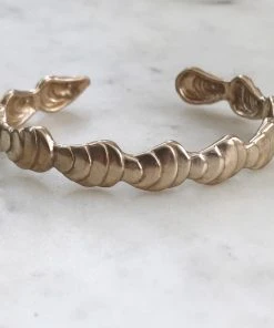 Mimosa Handcrafted JEWELRY Mimosa Oyster Shell Bracelet